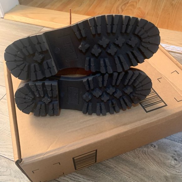 NEW MARC FISHER IZZIE LUGSOLE SUEDE LEATHER ANKLE BOOTS BROWN 6 - Picture 10 of 10